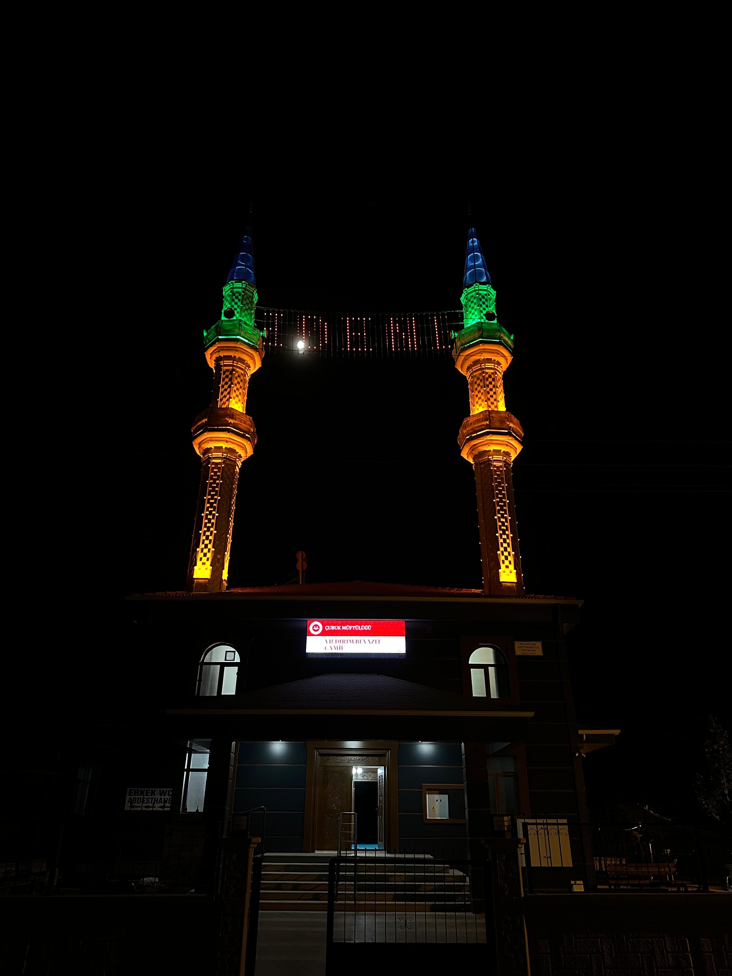 Renkli RGB LED mahya — mavi ve sarı tonları