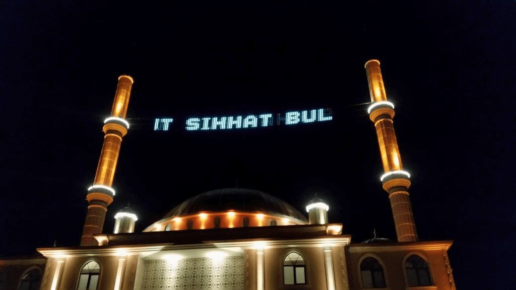 Manavgat Ilıca Belediyesi Kumköy Merkez Camii — RGB LED mahya